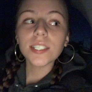 Meet your Posher, Elyse